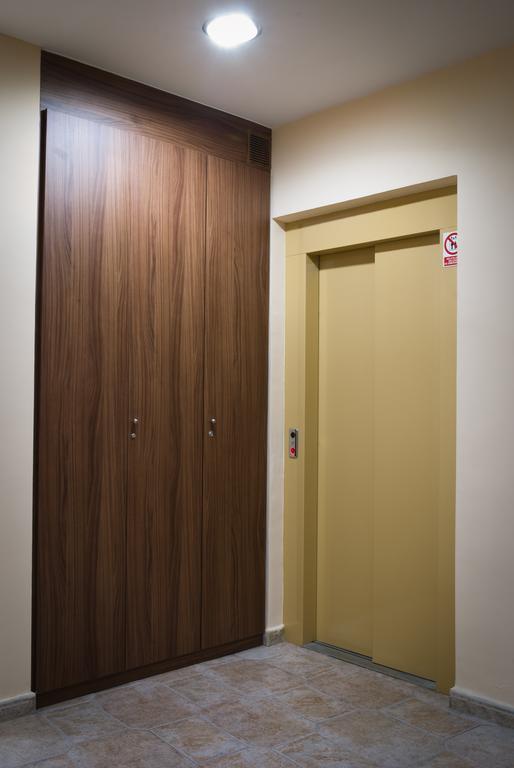 Hotel Hidalgo Quijada Алькасар-де-Сан-Хуан Экстерьер фото