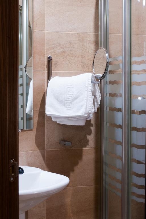 Hotel Hidalgo Quijada Алькасар-де-Сан-Хуан Экстерьер фото