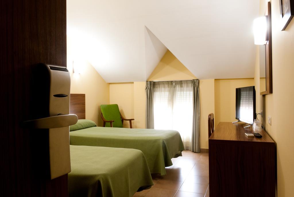 Hotel Hidalgo Quijada Алькасар-де-Сан-Хуан Экстерьер фото